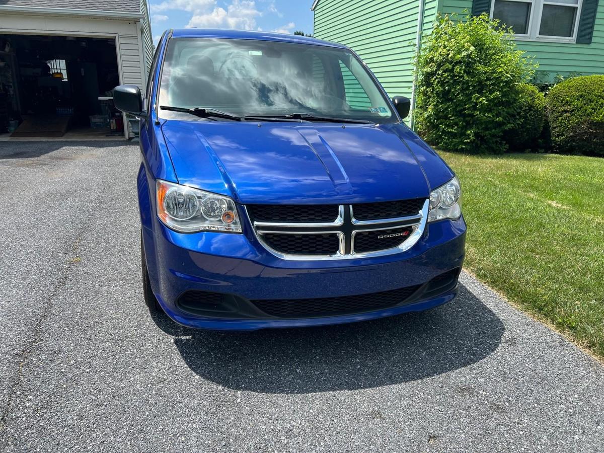 2020 Dodge Grand Caravan SE ATS Rear-Entry Long-Cut Wheelchair Van — photo 5