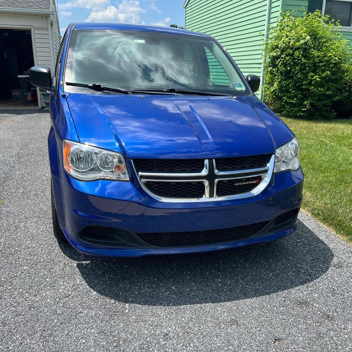 2020 Dodge Grand Caravan SE ATS Rear-Entry Long-Cut Wheelchair Van — photo 5